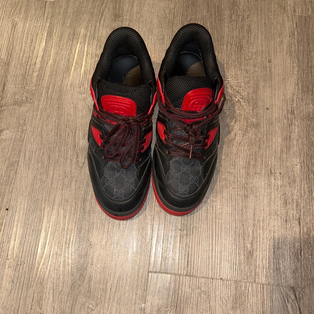 Gucci bucket low sneakers